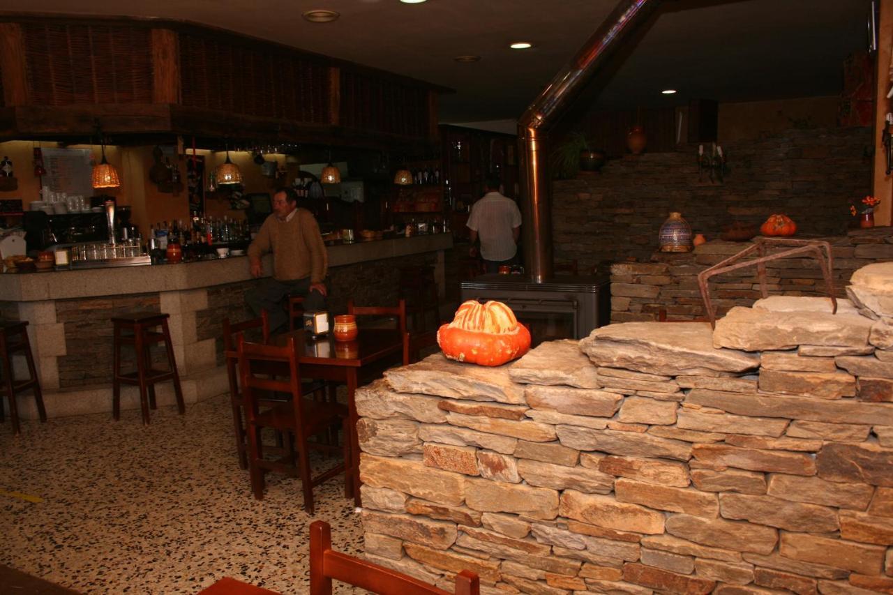 Отель A Taberna De Vento Лалин Экстерьер фото